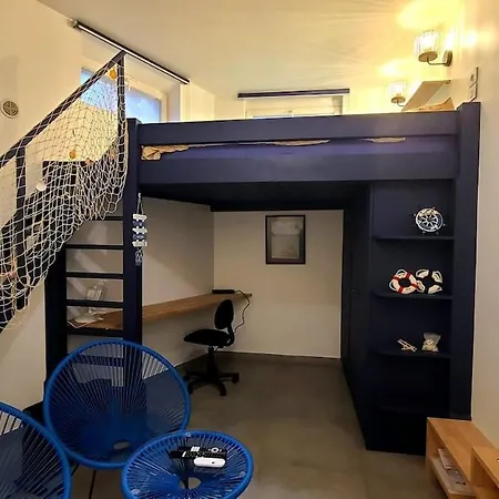 With Decoration 15 Min From Paris Appartement Houilles