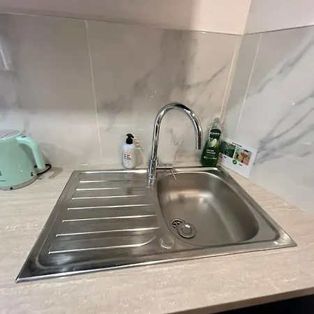 With Decoration 15 Min From Paris Appartement *